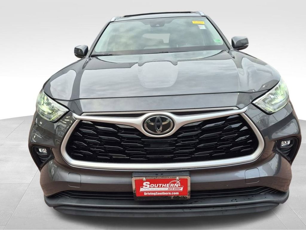 Used 2020 Toyota Highlander XLE image 7