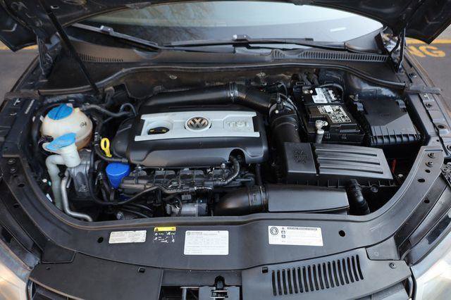 Used 2014 Volkswagen Eos Komfort FWD image 18