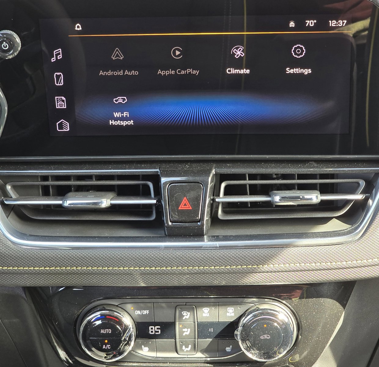 Used 2025 Chevrolet TrailBlazer ACTIV w/ Convenience Package FWD image 35