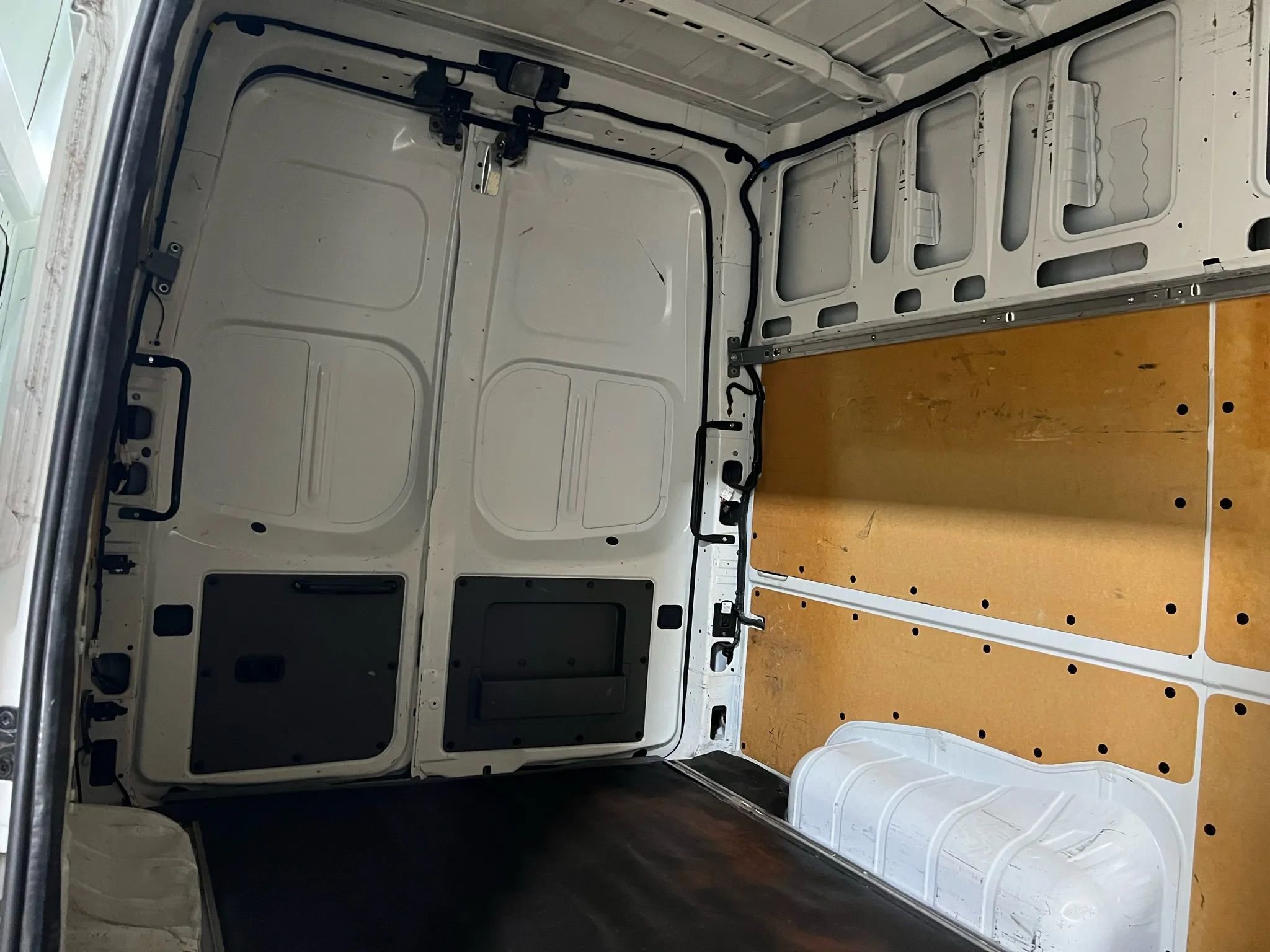 Used 2017 Nissan NV 2500 SV w/ Technology Package image 24