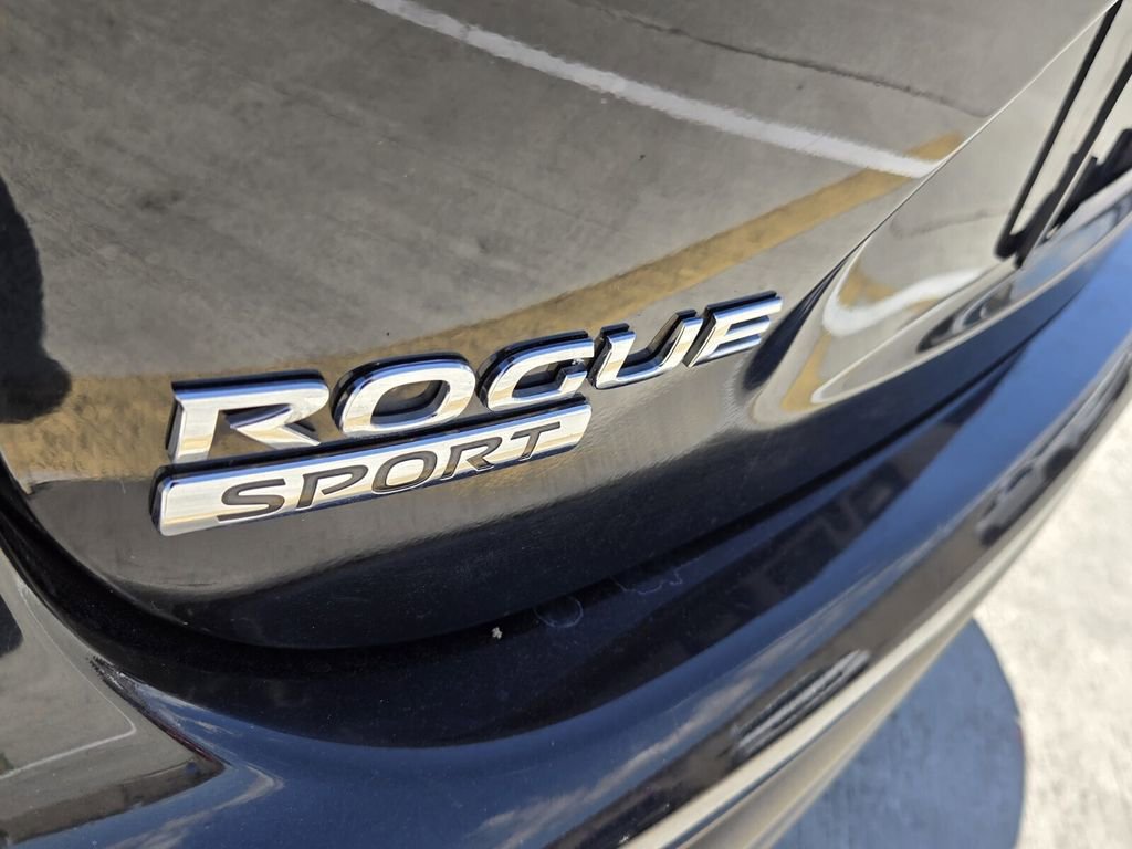 Used 2020 Nissan Rogue Sport AWD image 13