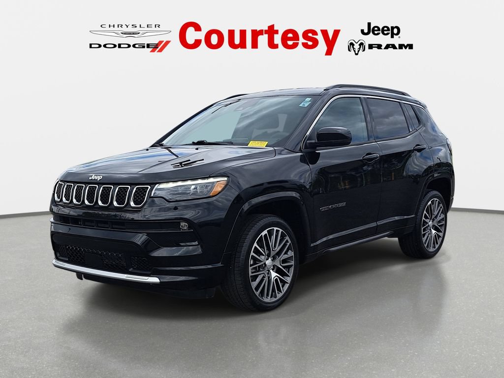 Certified 2023 Jeep Compass Limited w/ Elite Group AWD/4WD image 9