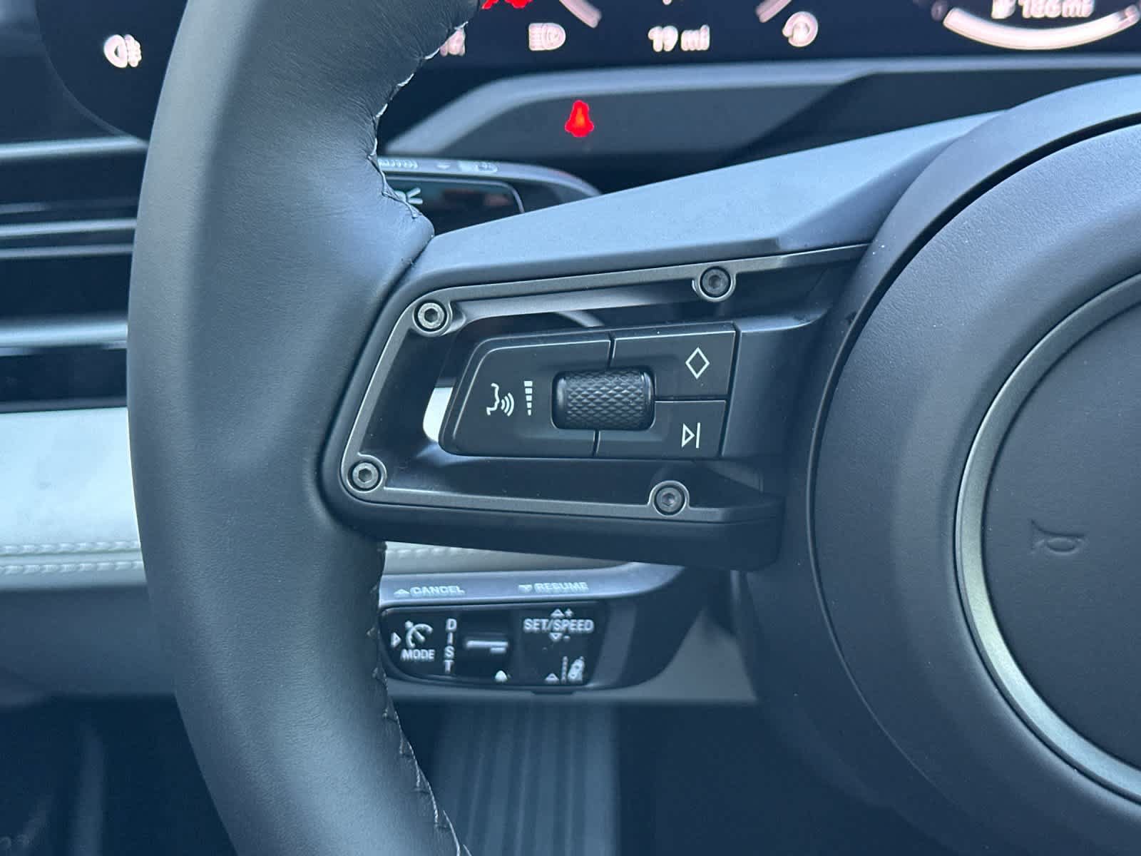 New 2026 Porsche Taycan 4S AWD/4WD image 27