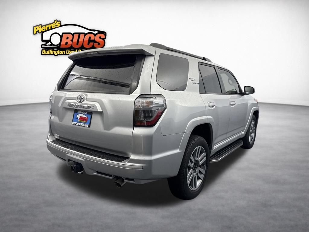 Used 2022 Toyota 4Runner TRD Sport AWD/4WD image 5