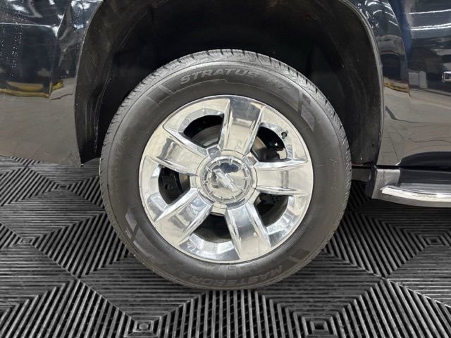 Used 2017 Chevrolet Tahoe Premier AWD/4WD image 32