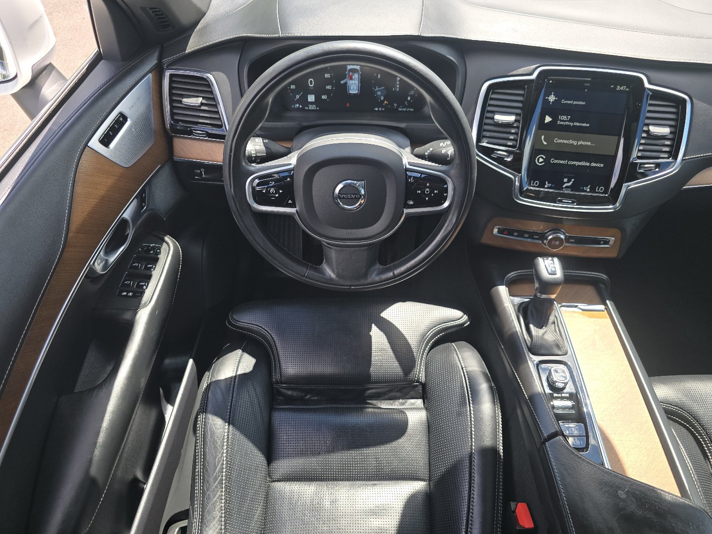 Used 2017 Volvo XC90 T6 Inscription w/ Vision Package AWD/4WD image 27
