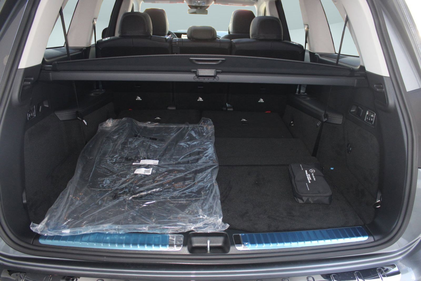 New 2026 Mercedes-Benz GLS 450 4MATIC image 36