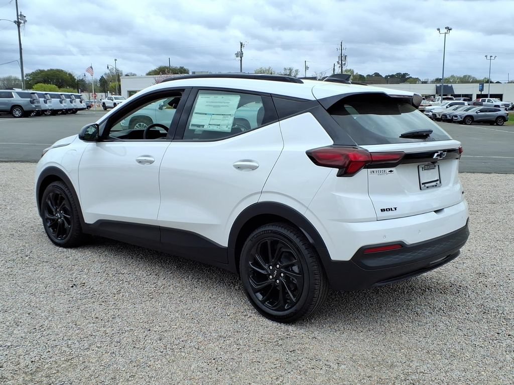 New 2027 Chevrolet Bolt RS FWD image 5
