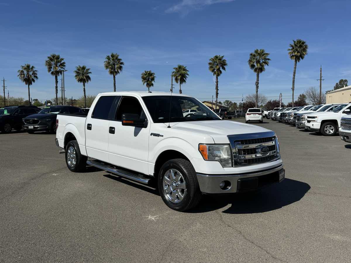Used 2013 Ford F150 XLT w/ XLT Chrome Pkg image 2