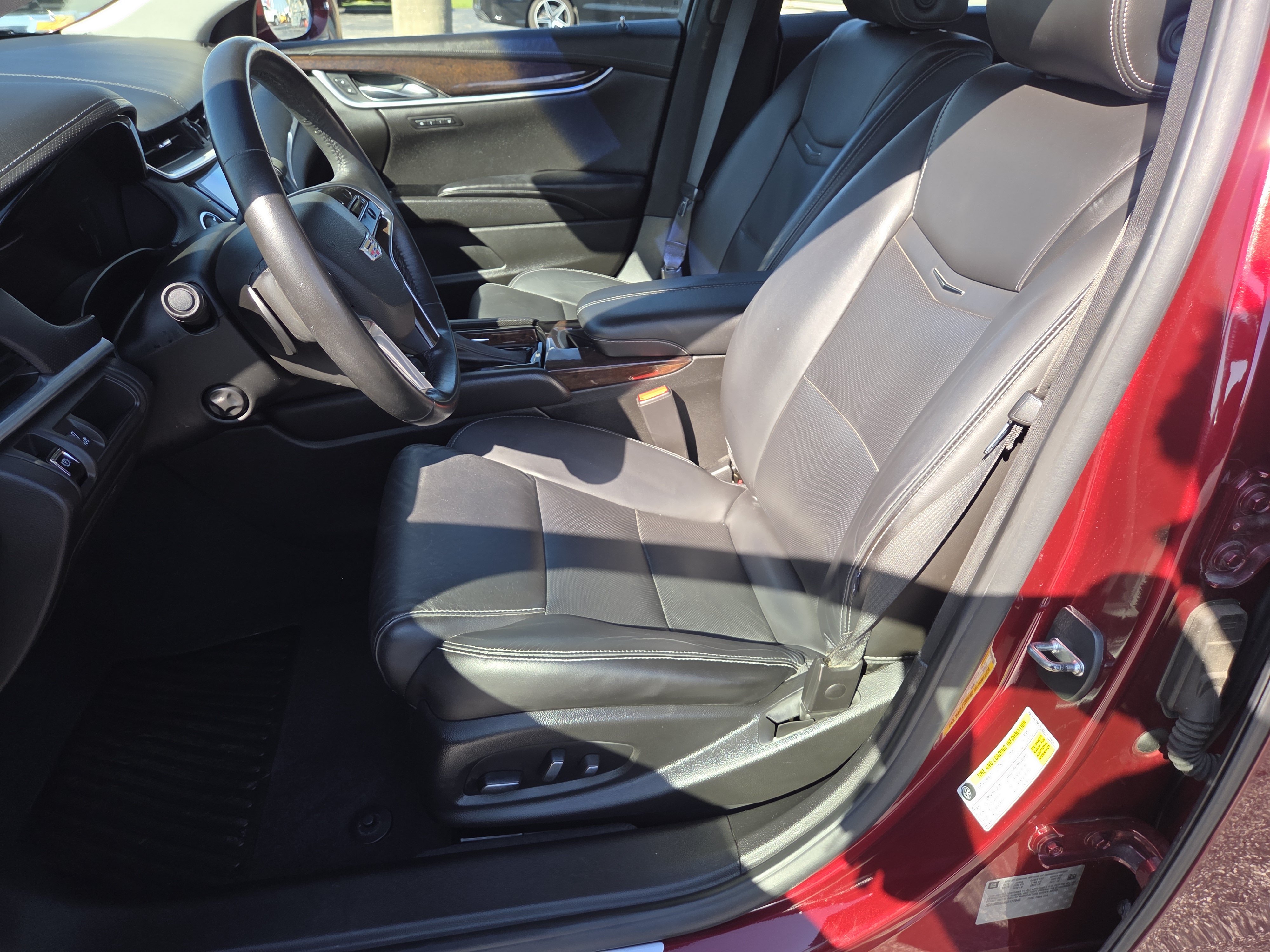 Used 2016 Cadillac XTS Luxury w/ Driver Awareness Package FWD image 14