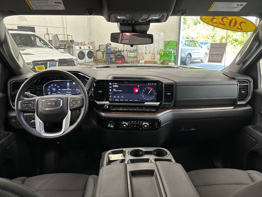 Used 2023 GMC Sierra 1500 Elevation AWD/4WD image 17