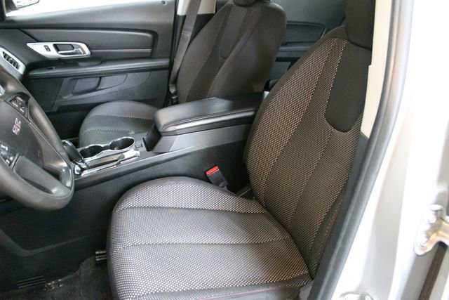 Used 2017 GMC Terrain SLE AWD/4WD image 18