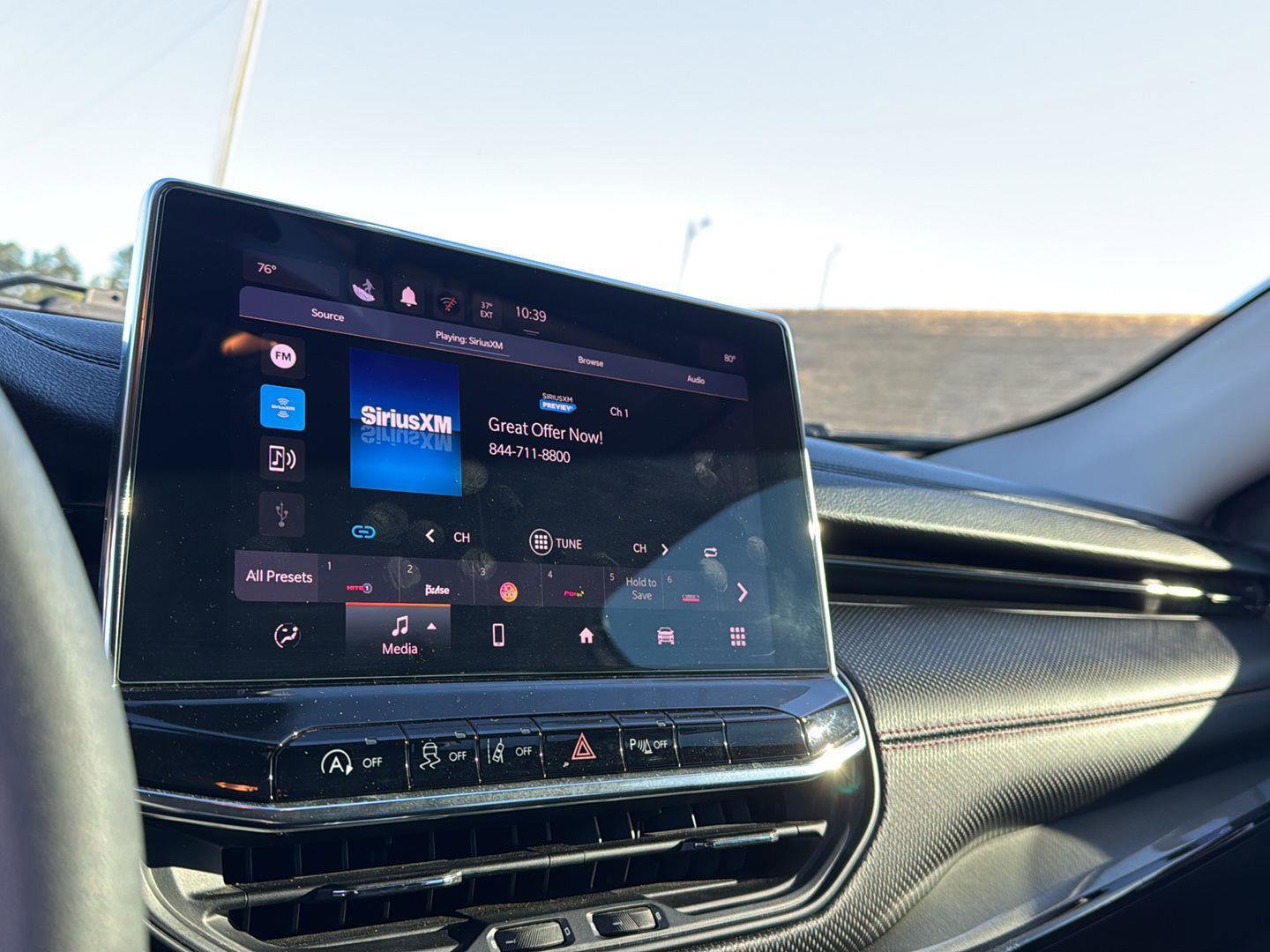 Used 2022 Jeep Compass Trailhawk image 21