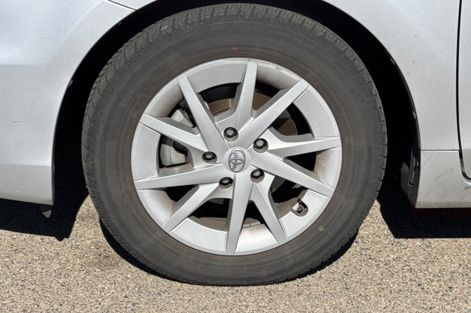Used 2013 Toyota Prius V Two FWD image 13
