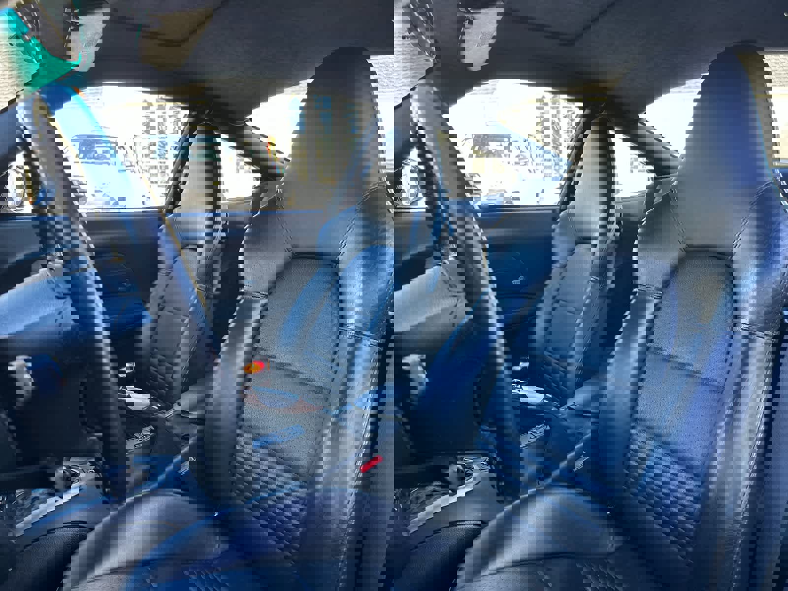 Used 2001 Porsche 911 Carrera 4 image 5