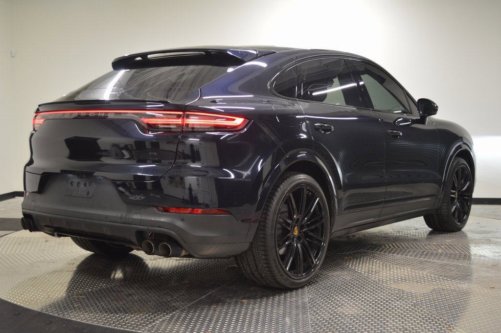 Certified 2023 Porsche Cayenne Platinum Edition image 7