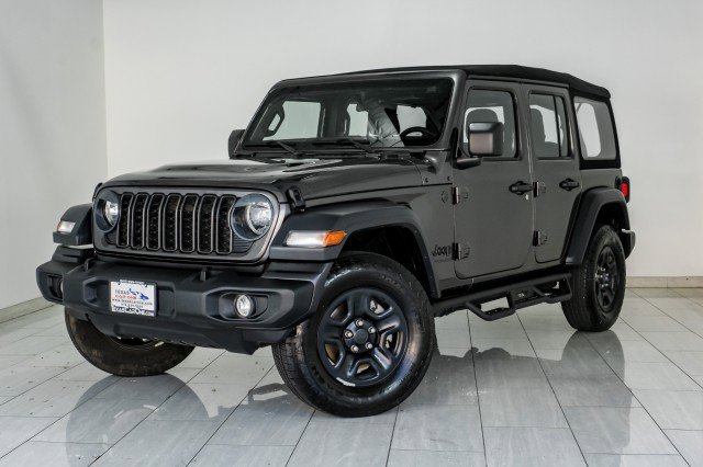 Used 2024 Jeep Wrangler Unlimited Sport image 4