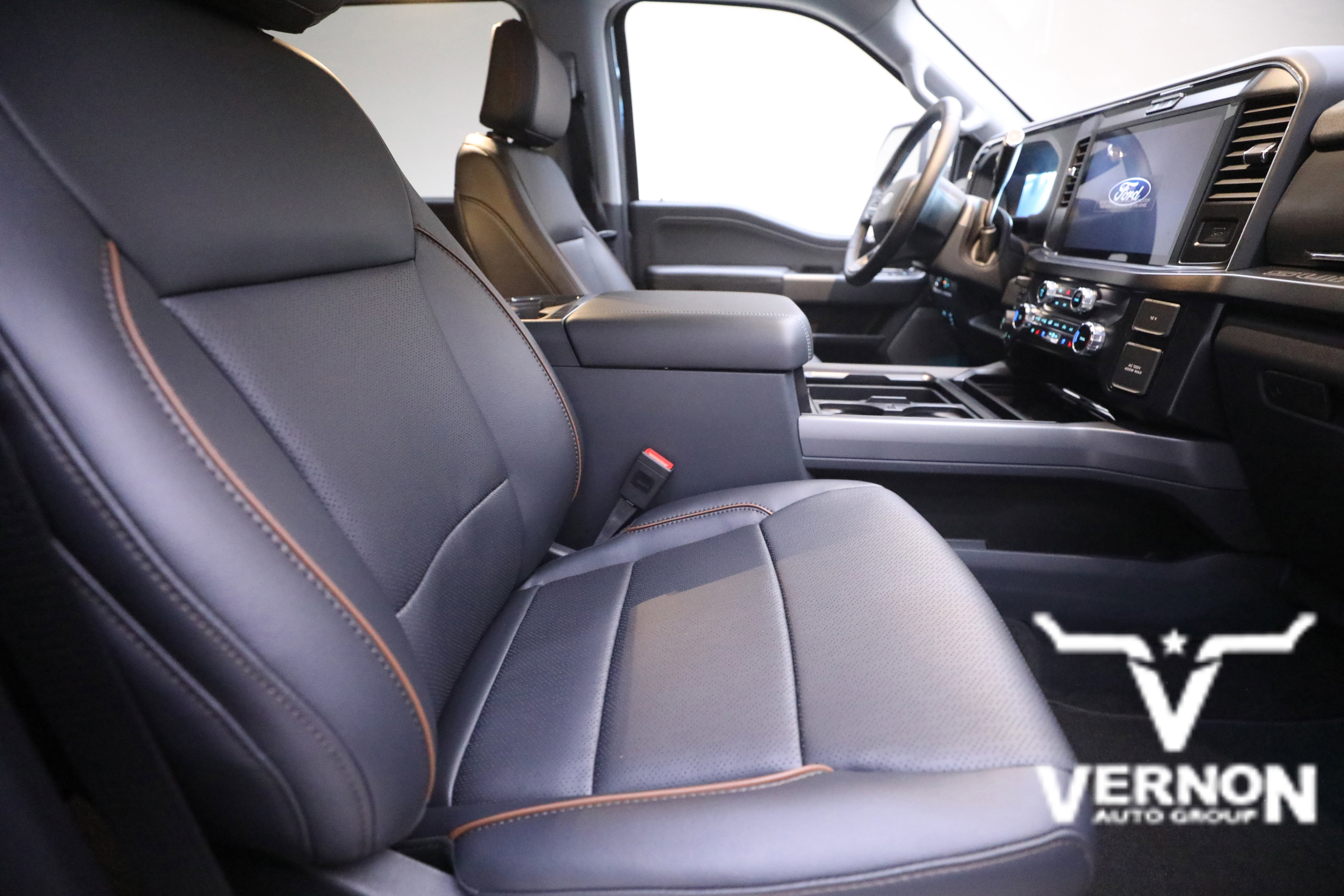 New 2026 Ford F250 Lariat w/ Chrome Package image 11