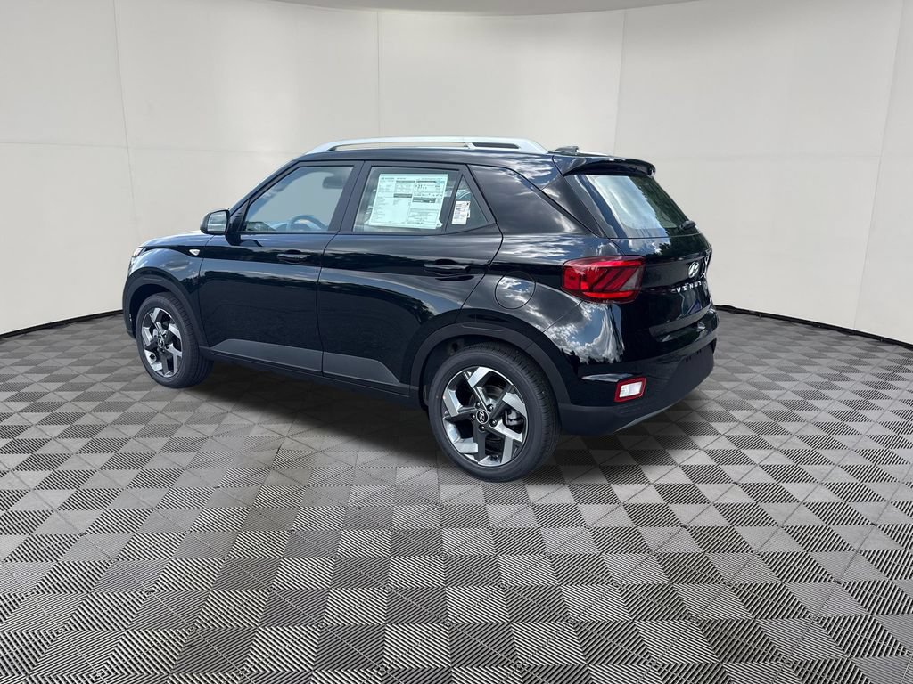 New 2026 Hyundai Venue SEL FWD image 8