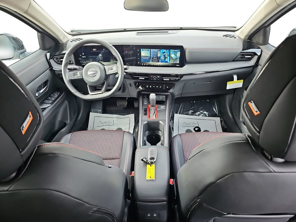 New 2026 Nissan Kicks SR w/ SR Premium Package FWD image 12