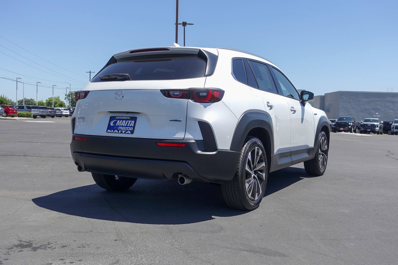 Certified 2025 MAZDA CX-50 2.5 Hybrid w/ Premium Plus Pkg AWD/4WD image 4