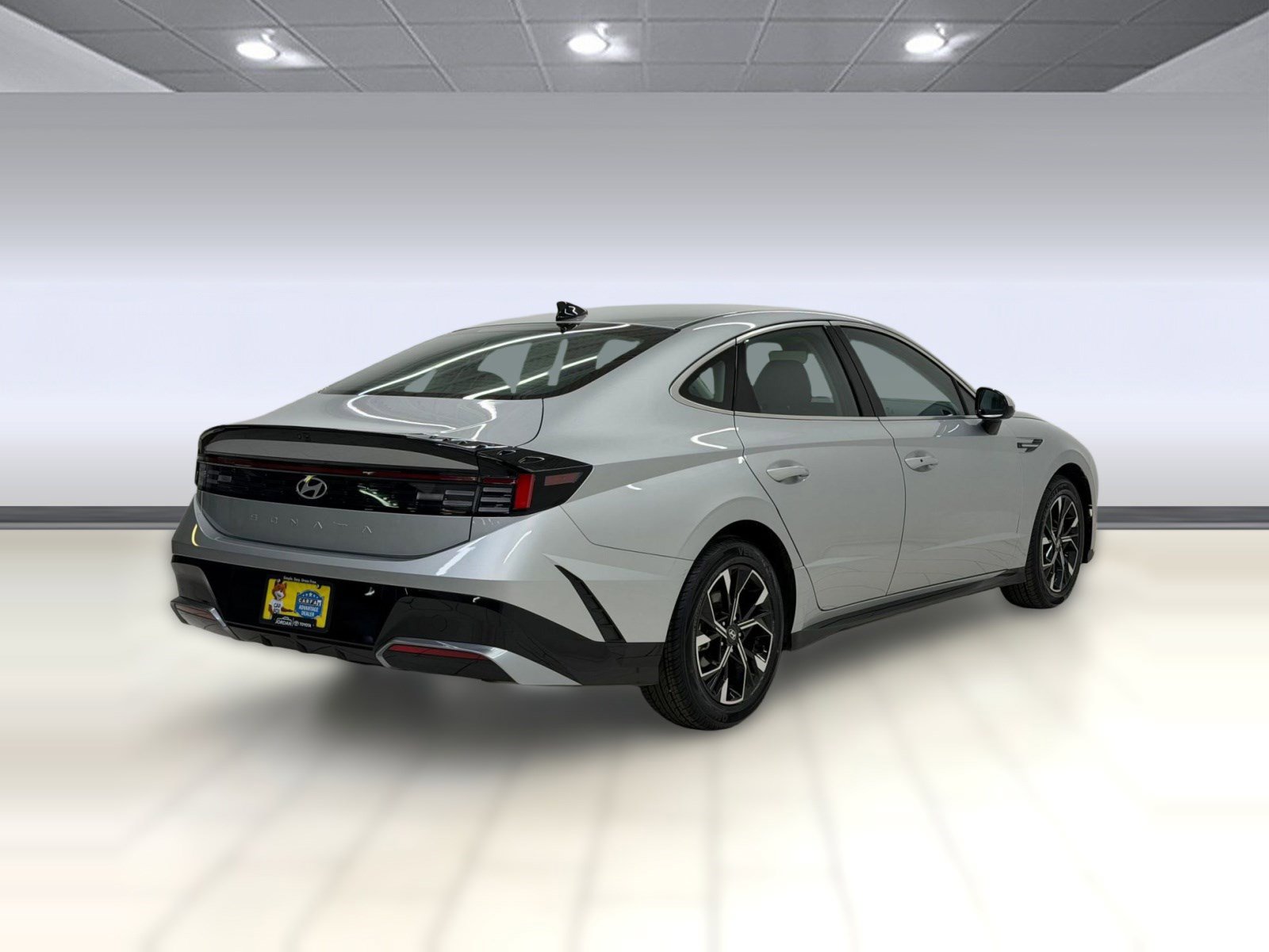 Used 2025 Hyundai Sonata SEL FWD image 7