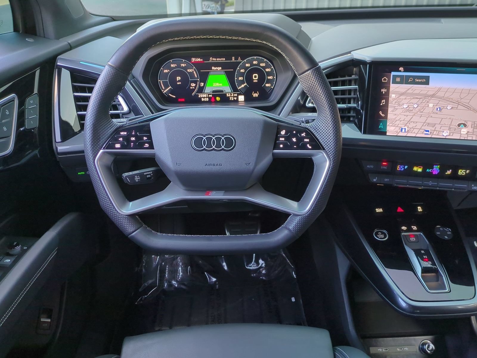 Used 2024 Audi Q4 e-tron Premium Plus w/ Premium Plus AWD/4WD image 9