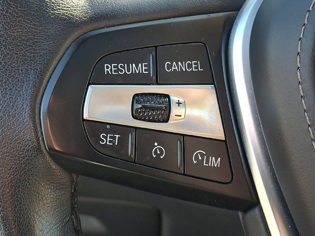 Used 2022 BMW X5 xDrive40i w/ Premium Package AWD/4WD image 21
