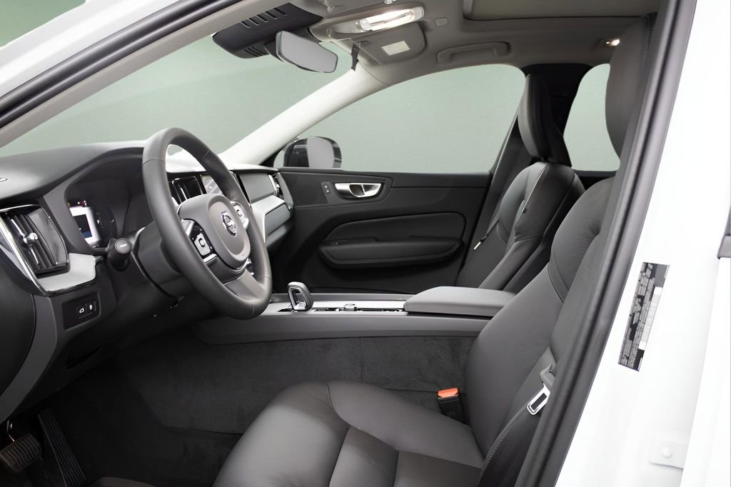 Certified 2025 Volvo XC60 T8 Plus w/ Protection Package Premier image 2