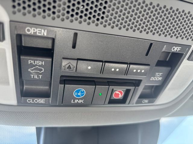 Used 2018 Acura MDX SH-AWD w/ Technology Package image 29