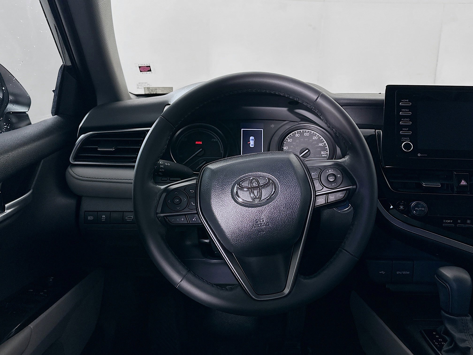 Used 2024 Toyota Camry SE image 17