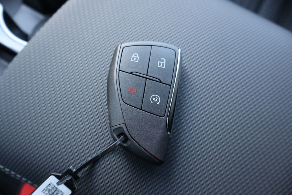 New 2026 Chevrolet Equinox LT w/ Safety and Technology Package FWD image 28