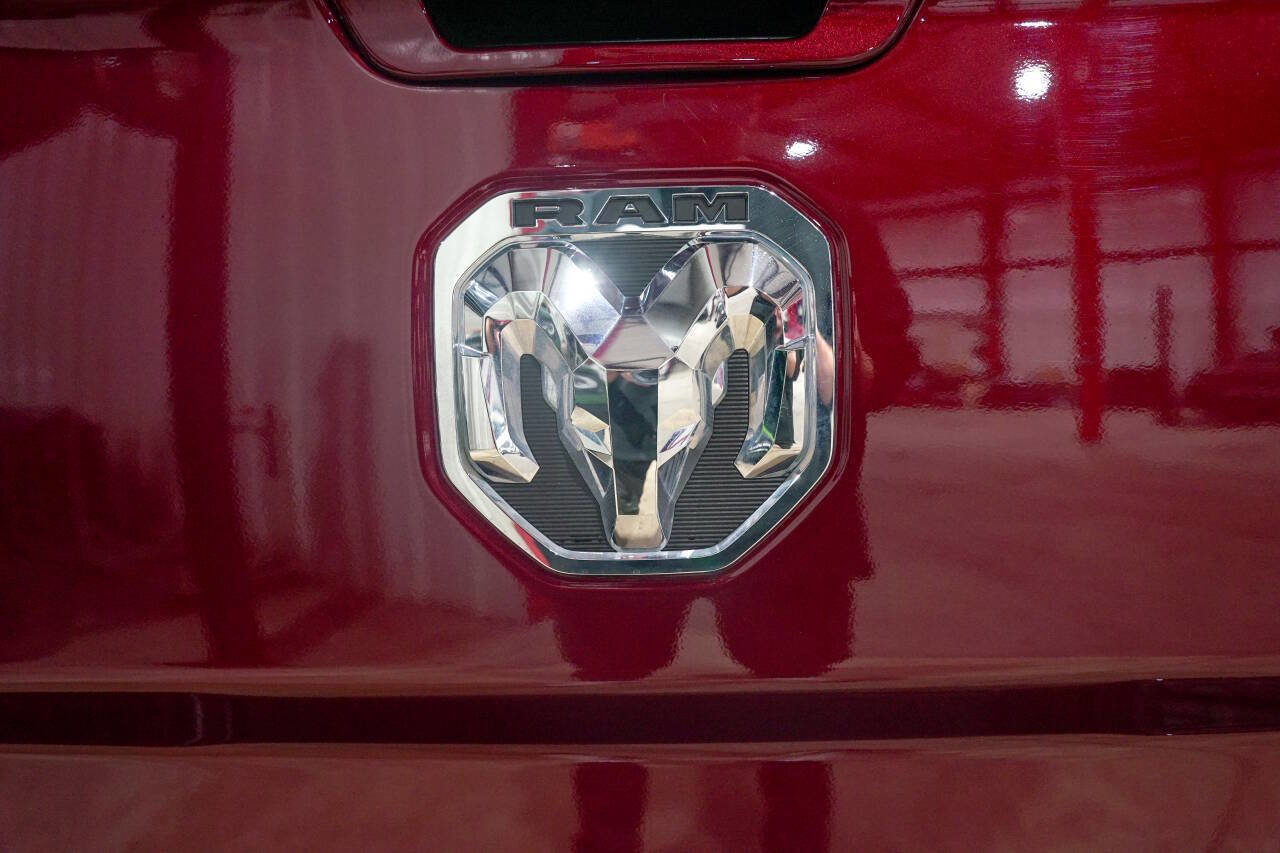 Used 2024 RAM 3500 Limited image 25