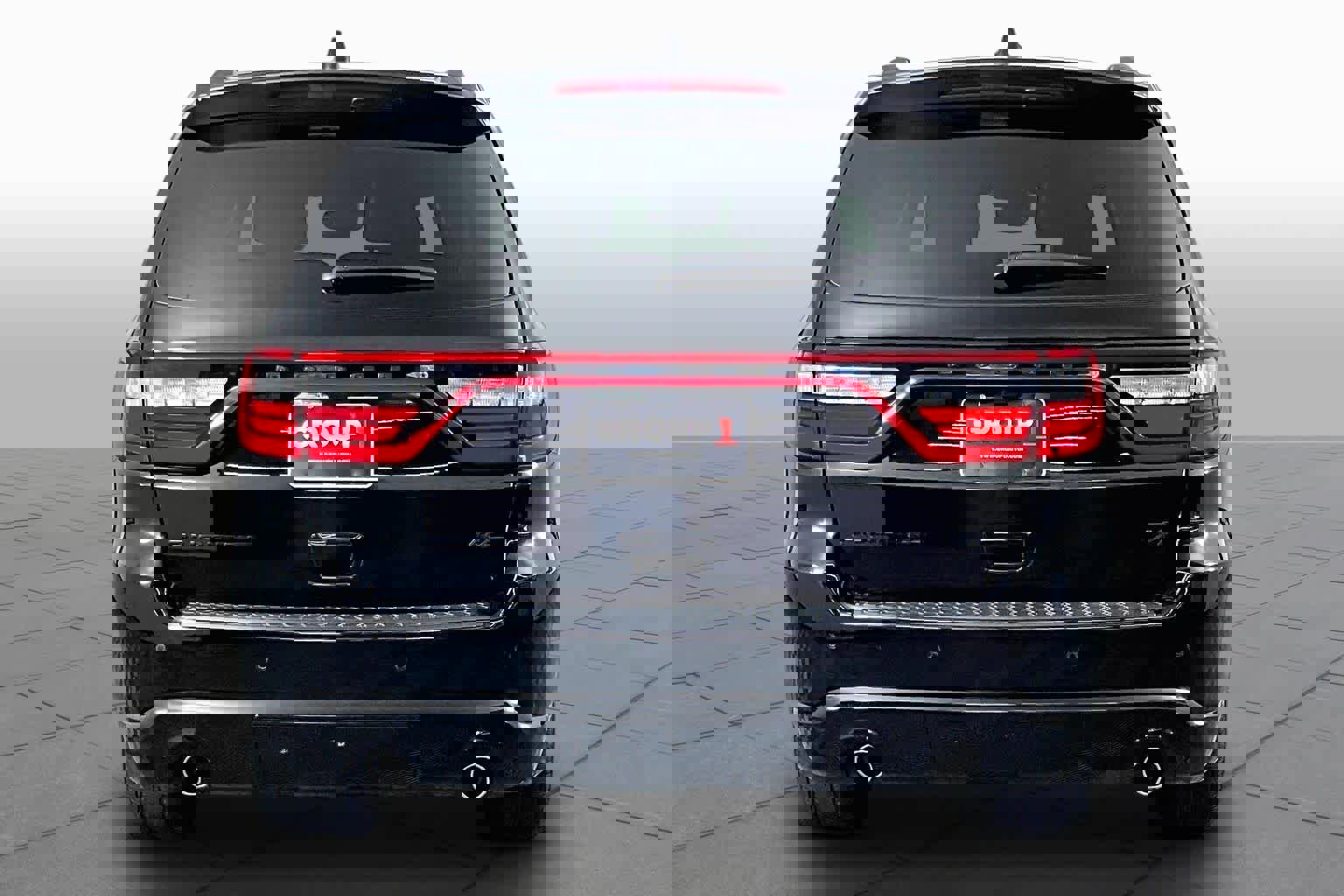 Used 2023 Dodge Durango R/T w/ Hemi Orange Plus Package RWD image 5