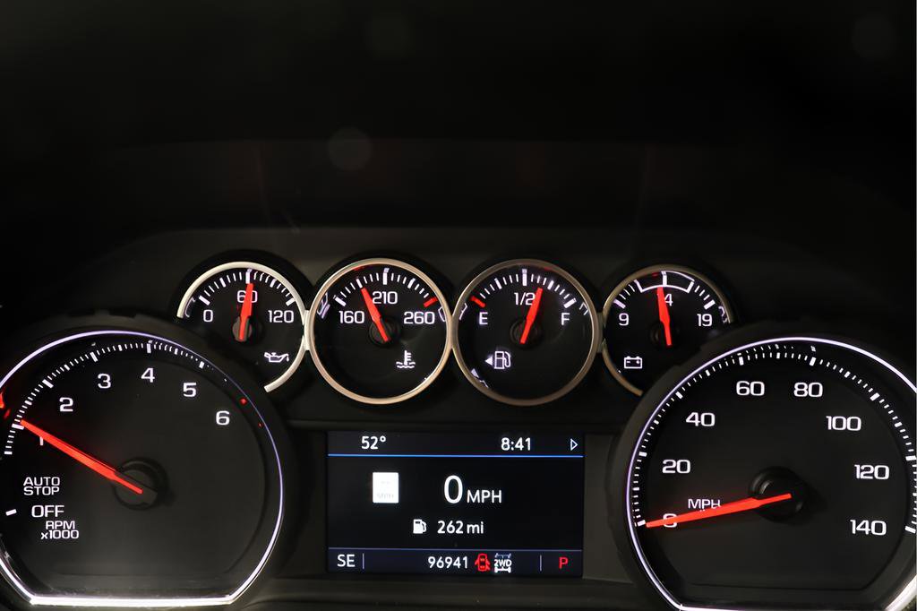 Used 2021 Chevrolet Suburban Z71 w/ Luxury Package image 12