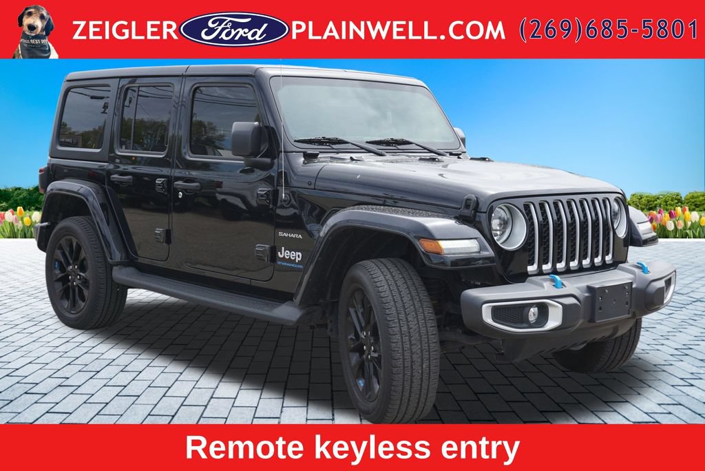 Used 2023 Jeep Wrangler Unlimited Sahara w/ Cold Weather Group AWD/4WD image 7
