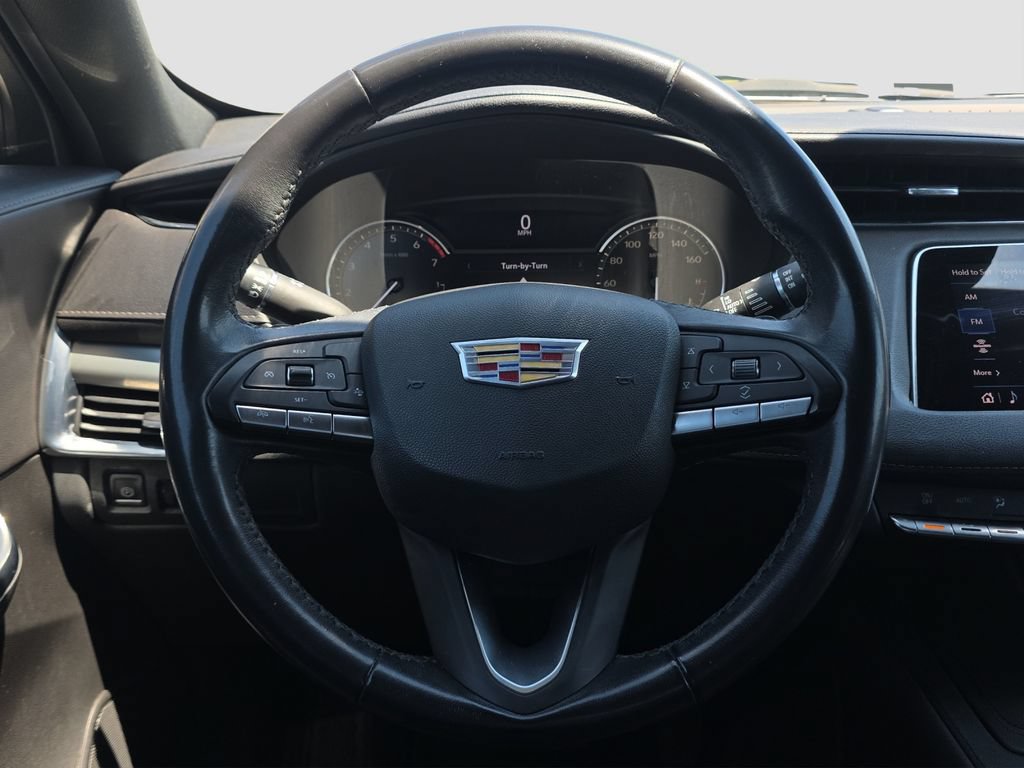 Used 2022 Cadillac XT4 Premium Luxury w/ Safety Alert Package AWD/4WD image 9