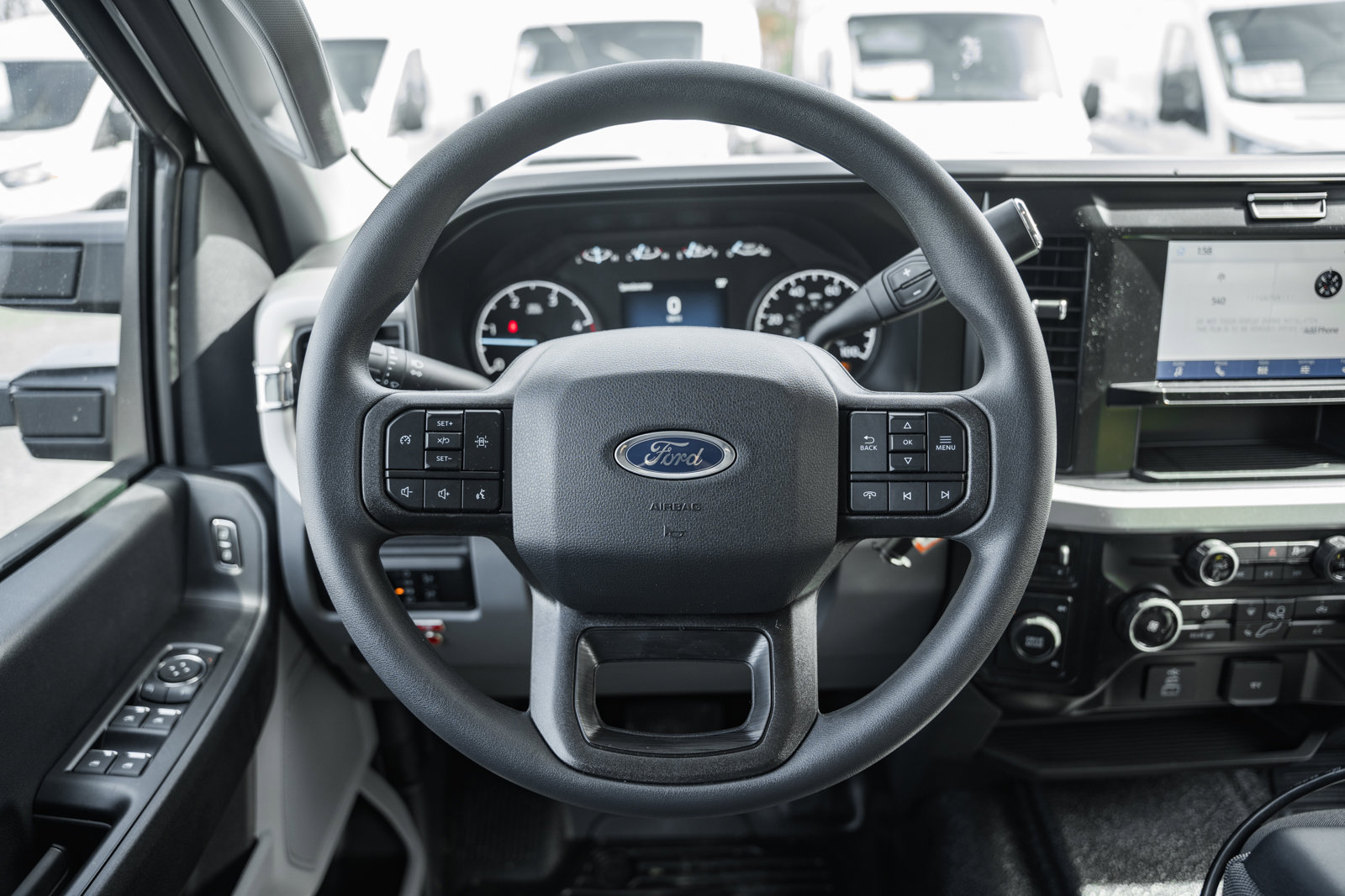 New 2026 Ford F550 4x4 Crew Cab image 39
