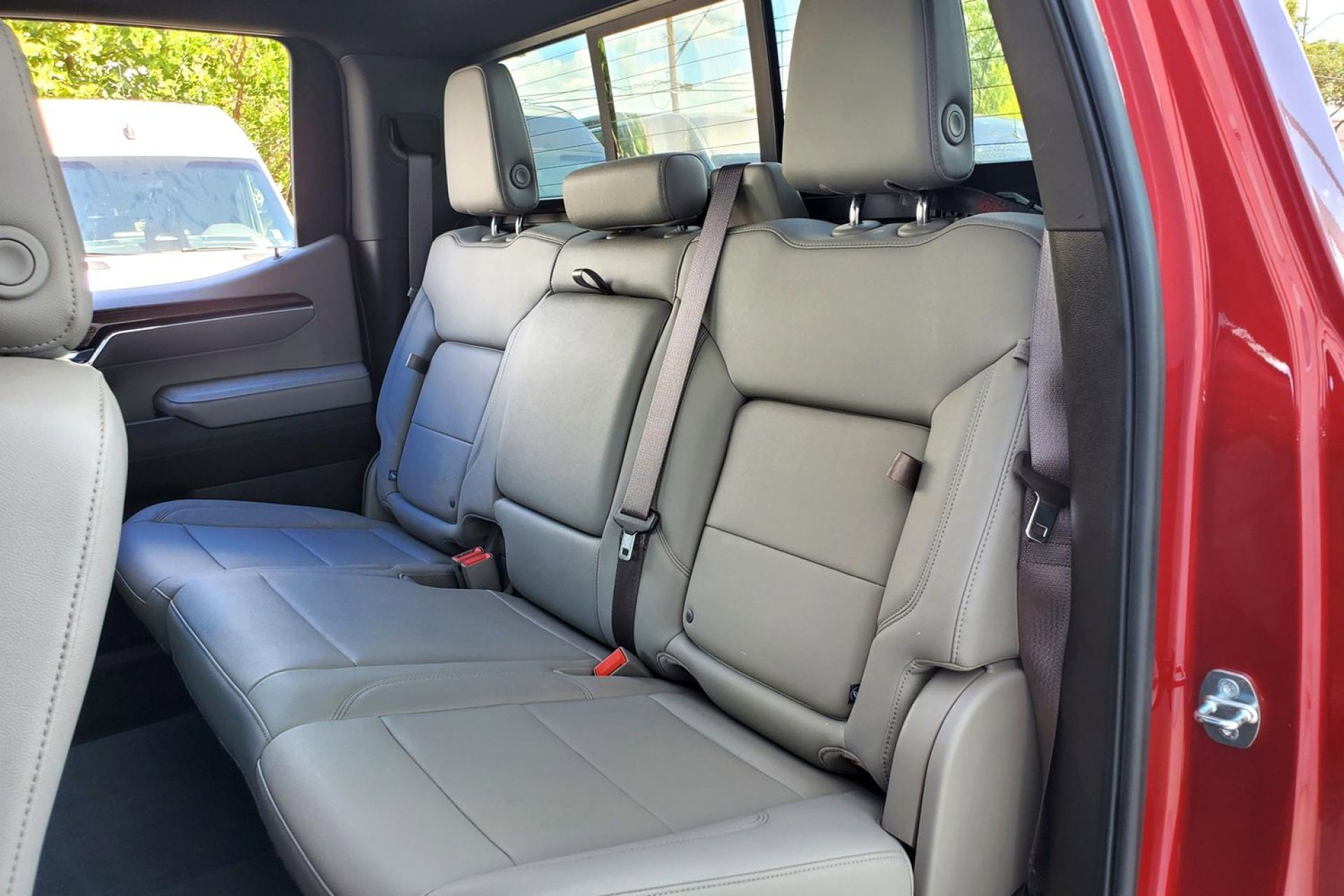 Used 2024 Chevrolet Silverado 1500 LT Trail Boss w/ LT Trail Boss Premium Package image 28