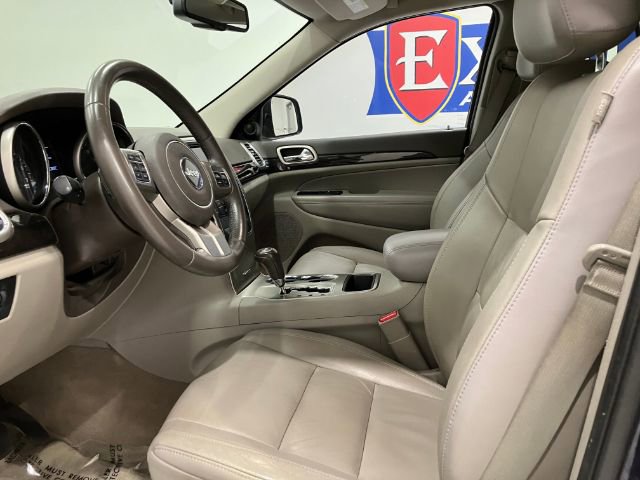 Used 2012 Jeep Grand Cherokee Laredo AWD/4WD image 23