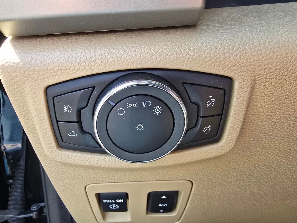 Used 2020 Ford F150 Lariat image 25