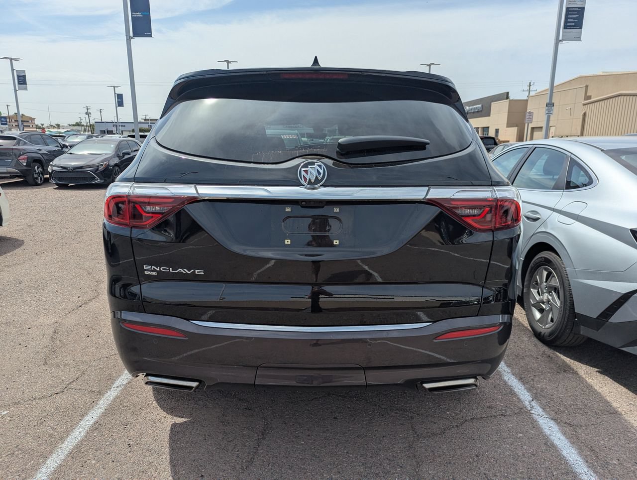 Used 2024 Buick Enclave Premium w/ Experience Buick Package AWD/4WD image 4