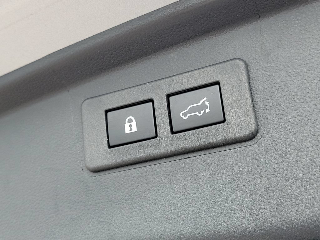 Certified 2025 Subaru Outback Premium AWD/4WD image 9