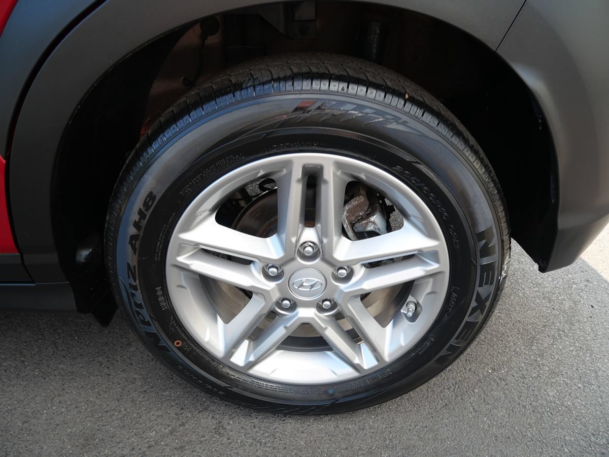 Used 2021 Hyundai Kona SE FWD image 36
