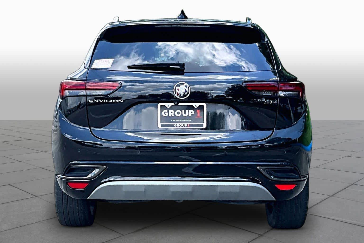 Used 2022 Buick Envision Essence w/ Sport Touring Package FWD image 5