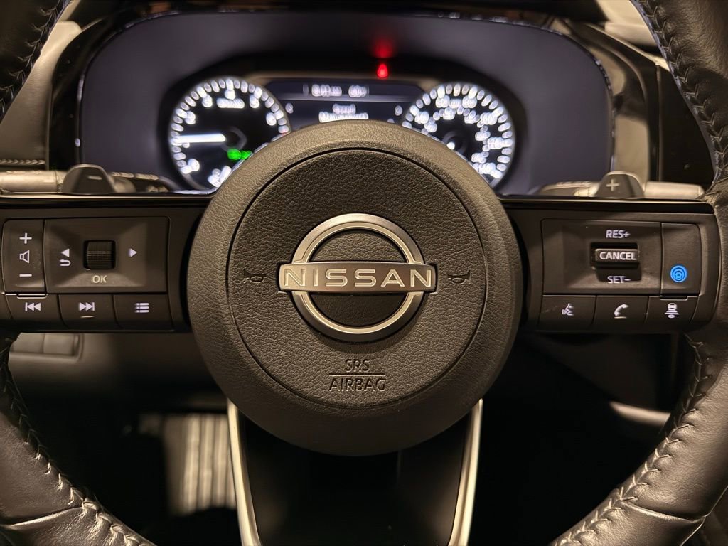 Used 2023 Nissan Pathfinder SV image 18