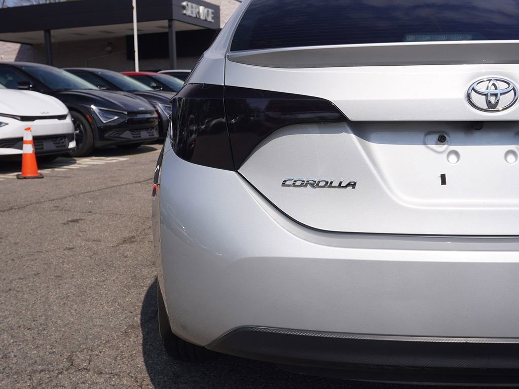 Used 2019 Toyota Corolla SE image 12