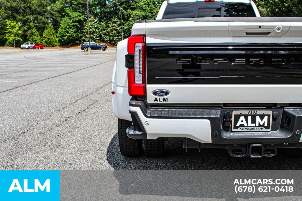 Used 2025 Ford F450 Platinum w/ FX4 Off-Road Package AWD/4WD image 12