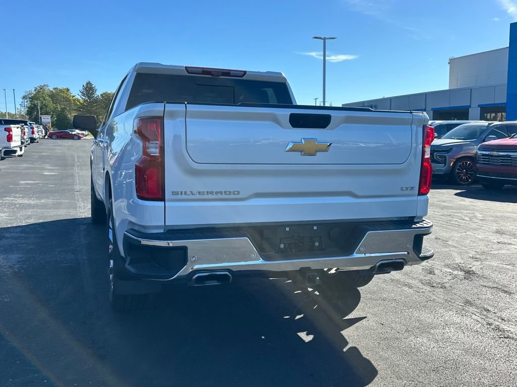 Used 2022 Chevrolet Silverado 1500 LTZ w/ Technology Package image 4