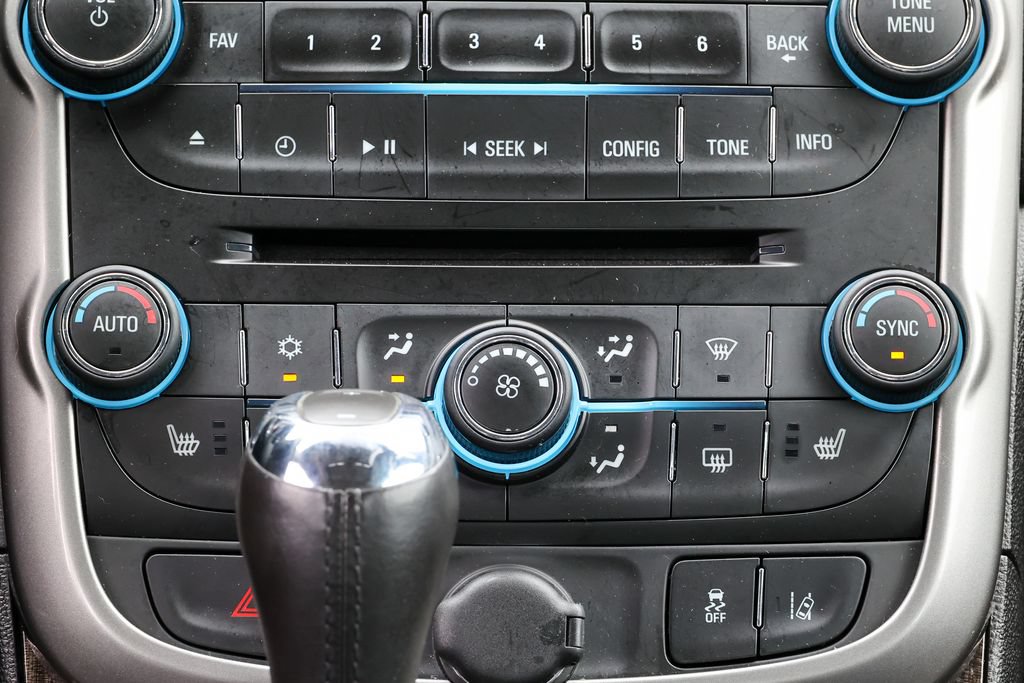 Used 2015 Chevrolet Malibu LTZ FWD image 12